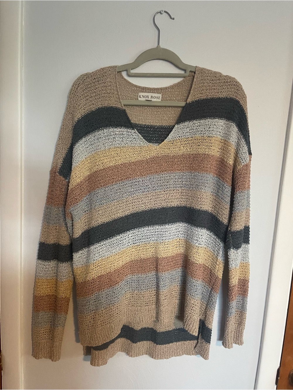 Knox Rose Striped V-Neck Sweater in Beige Gray Multi XL